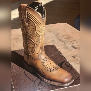 WOMEN CUADRA BOOTS